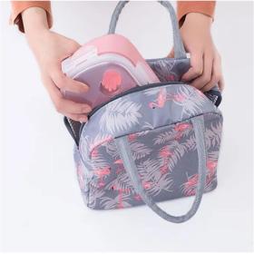 Sac à lunch en toile isotherme portable étanche == حقيبة غداء قماشية معزولة محمولة مقاومة للماء